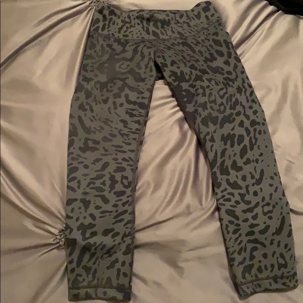 Lulu lemon 25” pant
